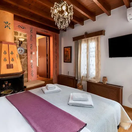 Villa Mythic *