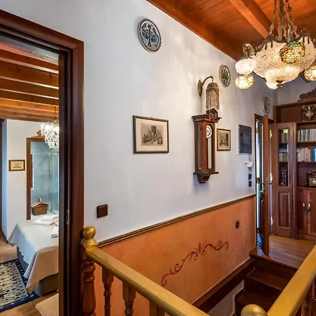 Mythic Villa *