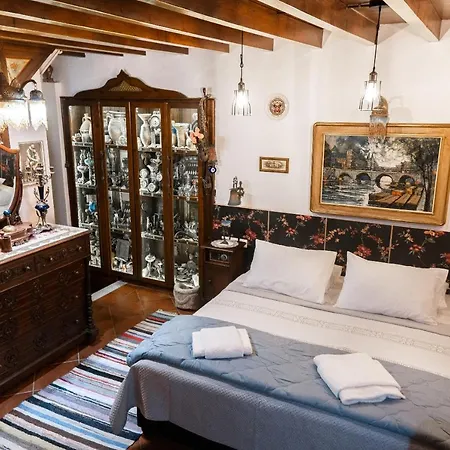 Mythic Villa *